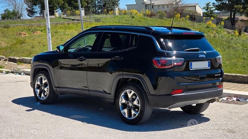 Usata Jeep Compass Limited 120 CV (88 kW) 2018 Nero SUV