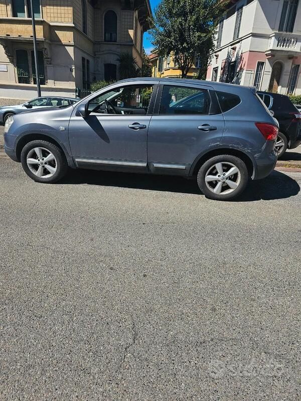 Usata Nissan Qashqai 106 CV (77 kW) 2009 Grigio SUV