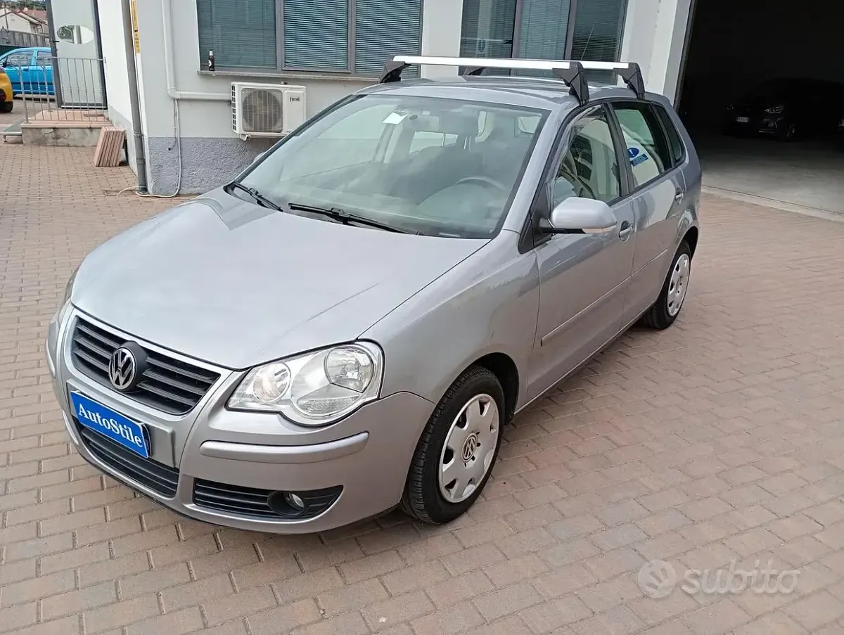 Usata VW Polo Comfortline 64 CV (47 kW) 2007 Grigio Utilitaria