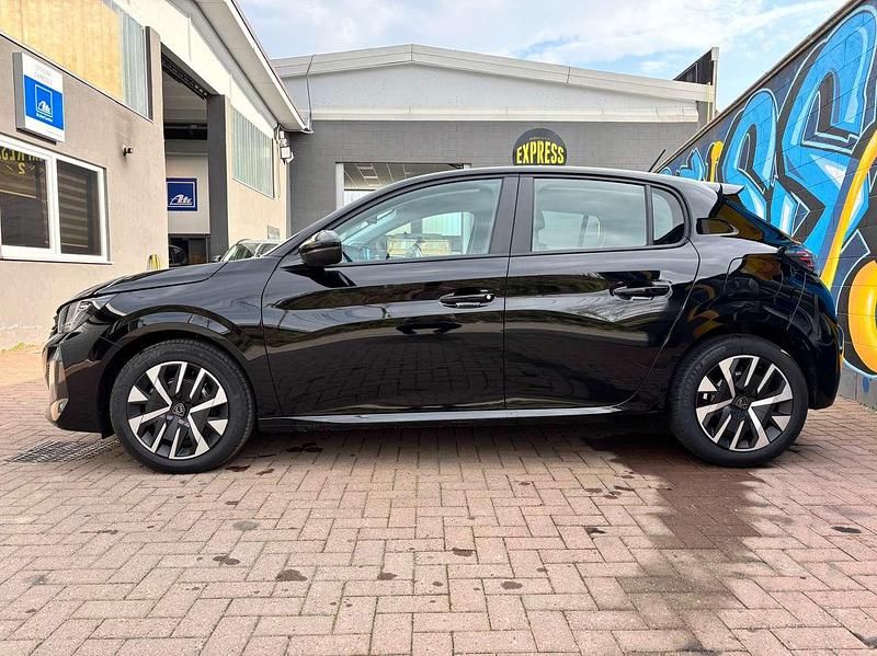 Nuova Peugeot 208 Allure 101 CV (74 kW) 2026 Nero Utilitaria