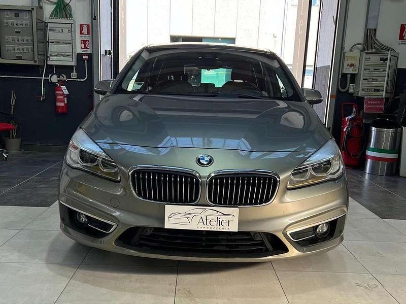 Usata BMW 218 150 CV (110 kW) 2015 Bronzo Monovolume
