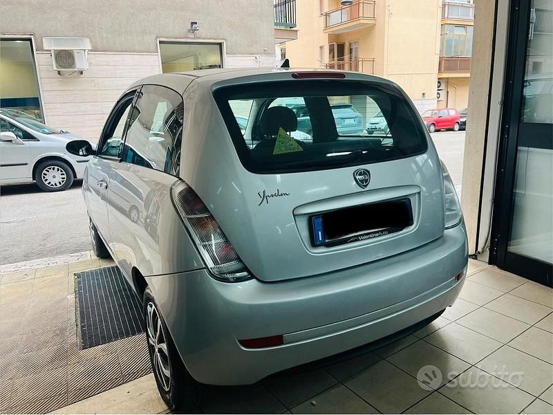 Usata Lancia Ypsilon 59 CV (43 kW) 2008 Grigio Utilitaria