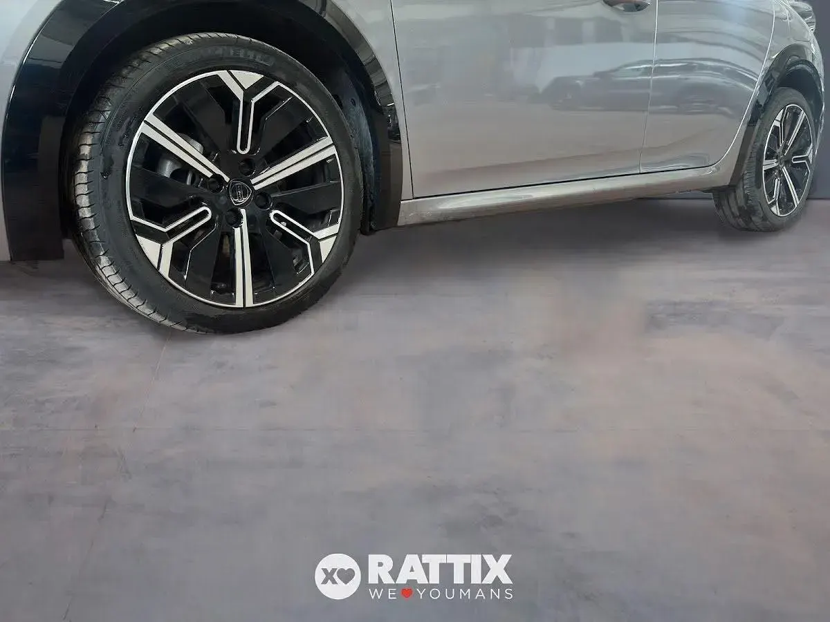 Usata Lancia Ypsilon 110 CV (80 kW) 2025 Grigio Utilitaria