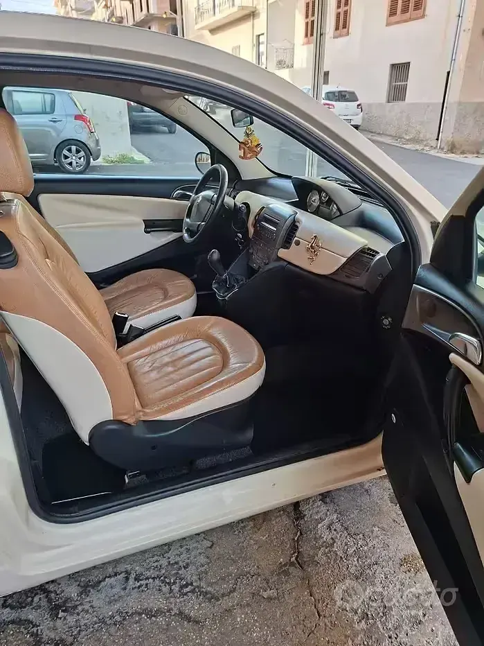 Usata Lancia Ypsilon 70 CV (51 kW) 2004 Giallo Utilitaria