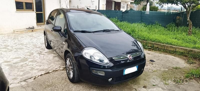 Usata Fiat Punto Evo Dynamic 75 CV (55 kW) 2010 Nero Utilitaria