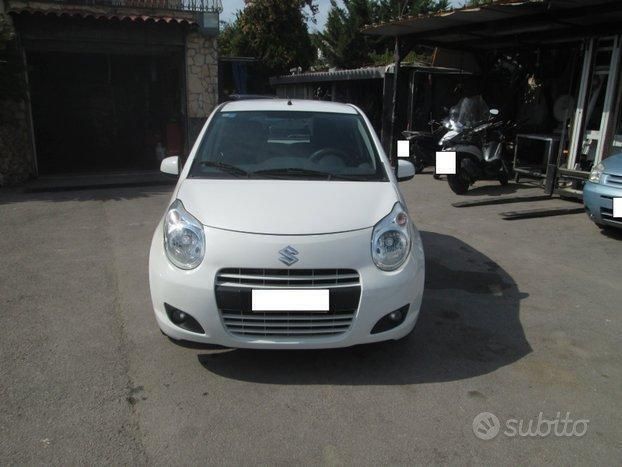 Bianco Usata 2010 Suzuki Alto Due volumi | 3499 € (Buon prezzo) - Immagine 1/4