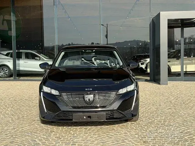 Usata Peugeot 308 131 CV (96 kW) 2024 Nero Berlina