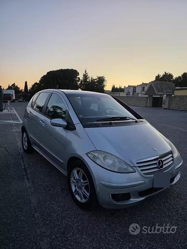 Usata Mercedes A170 116 CV (85 kW) 2009 Grigio Berlina