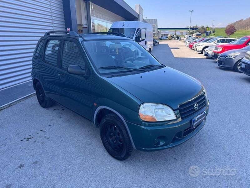 Usata Suzuki Ignis GL 83 CV (61 kW) 2001 Verde Utilitaria