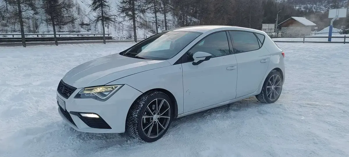 Usata Seat Leon FR 131 CV (96 kW) 2019 Bianco Berlina