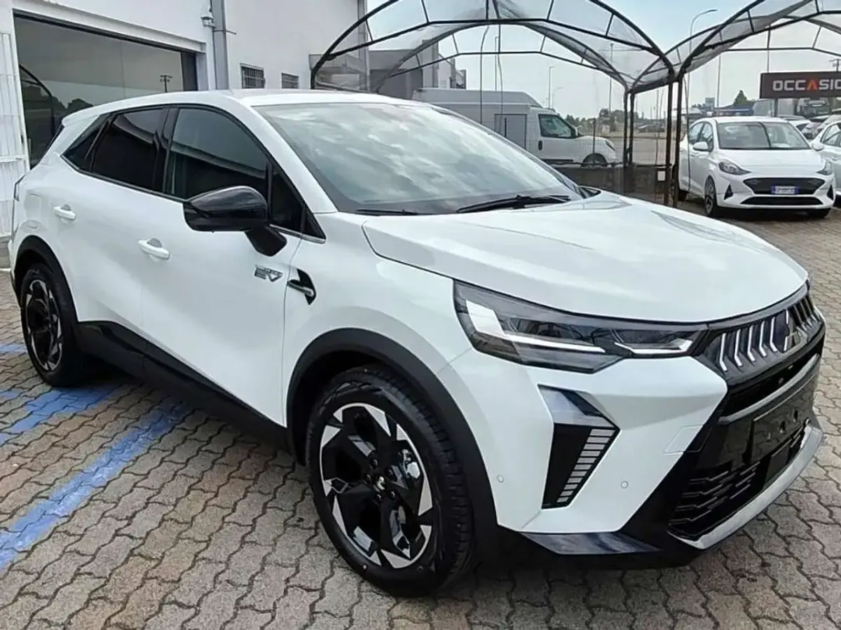 Nuova Mitsubishi Grandis Intense 109 CV (80 kW) 2026 Bianco SUV