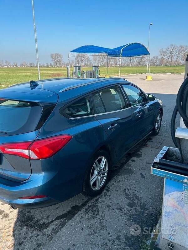 Usata Ford Focus 120 CV (88 kW) 2020 Blu Station wagon