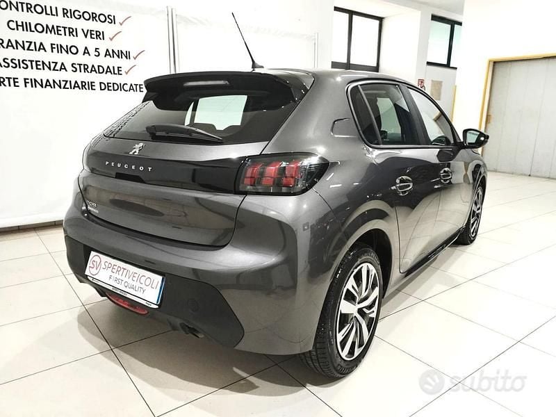 Usata Peugeot 208 Active 75 CV (55 kW) 2023 Grigio Utilitaria