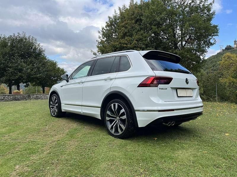 Usata VW Tiguan R-line 150 CV (110 kW) 2018 Bianco SUV
