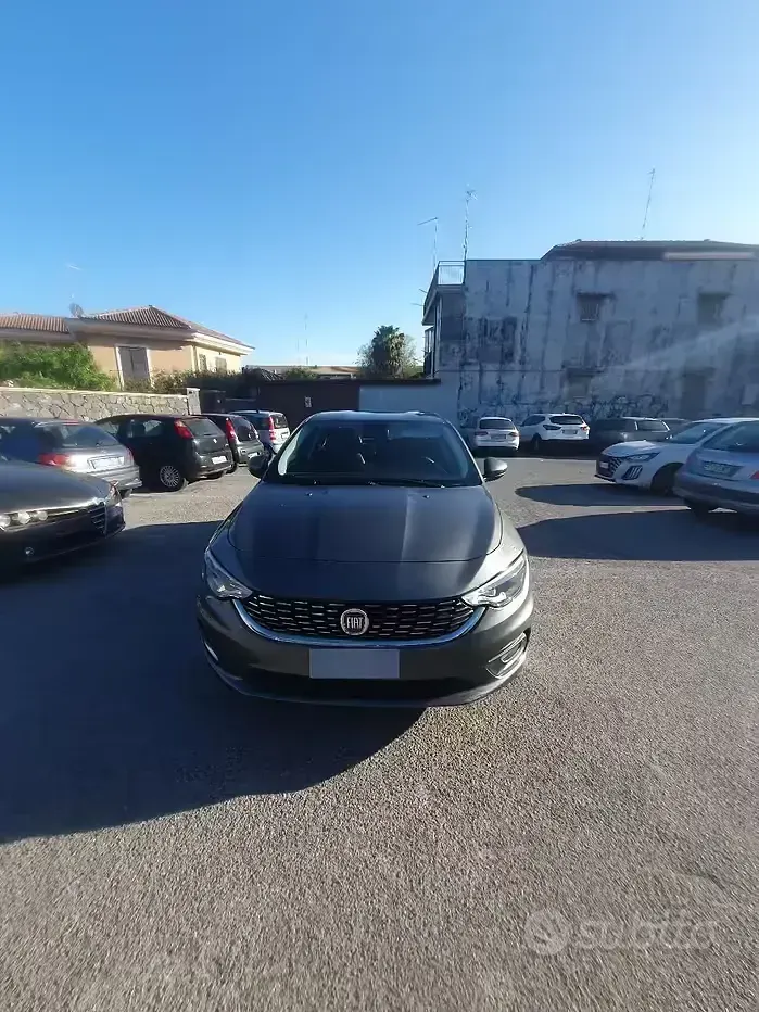 Usata Fiat Tipo 95 CV (69 kW) 2017 Berlina