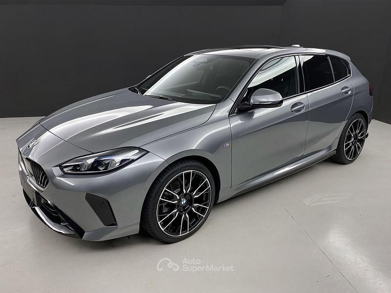 Usata BMW 120 M Sport 150 CV (110 kW) 2024 Grigio skyscraper Utilitaria