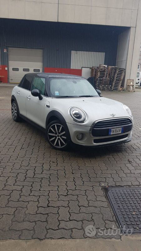 Grigio Usata 2018 Mini Cooper D Due volumi | 13.900 € (Buon prezzo) - Immagine 1/4