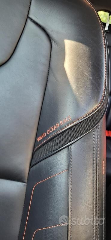 Usata Volvo V40 CC Ocean Race 120 CV (88 kW) 2025 Grigio Station wagon