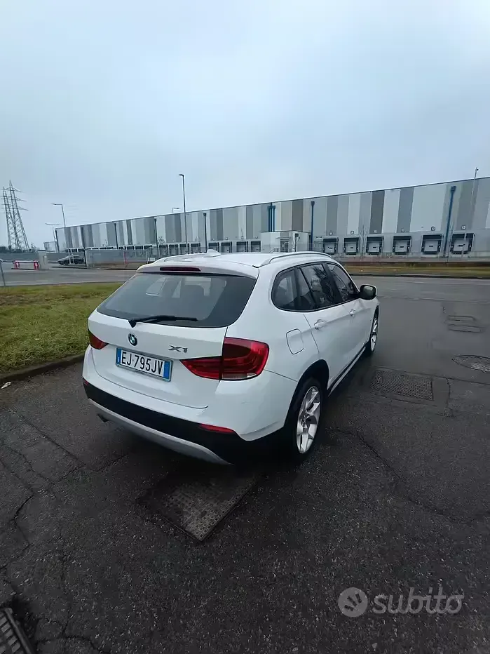 Usata BMW X1 177 CV (130 kW) 2011 Bianco SUV