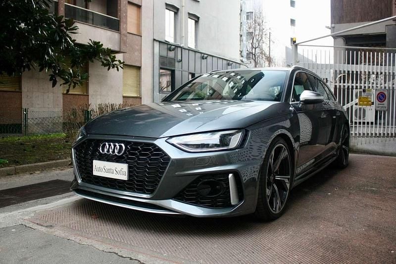 Usata Audi RS4 Ambiente 450 CV (330 kW) 2022 Grigio daytona perla Station wagon