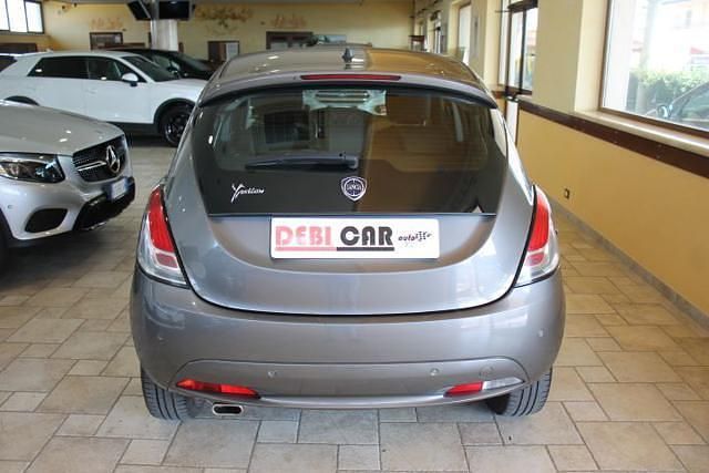 Usata Lancia Ypsilon 69 CV (50 kW) 2020 Grigio scuro
