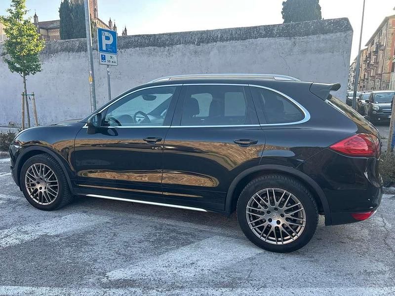 Usata Porsche Cayenne 245 CV (180 kW) 2013 Nero SUV