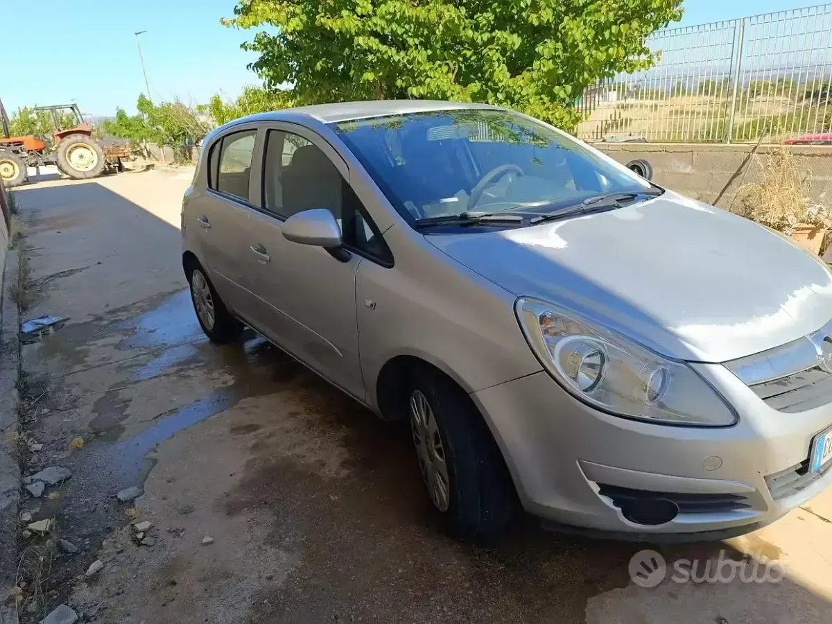 Usata Opel Corsa 69 CV (50 kW) 2007 Utilitaria