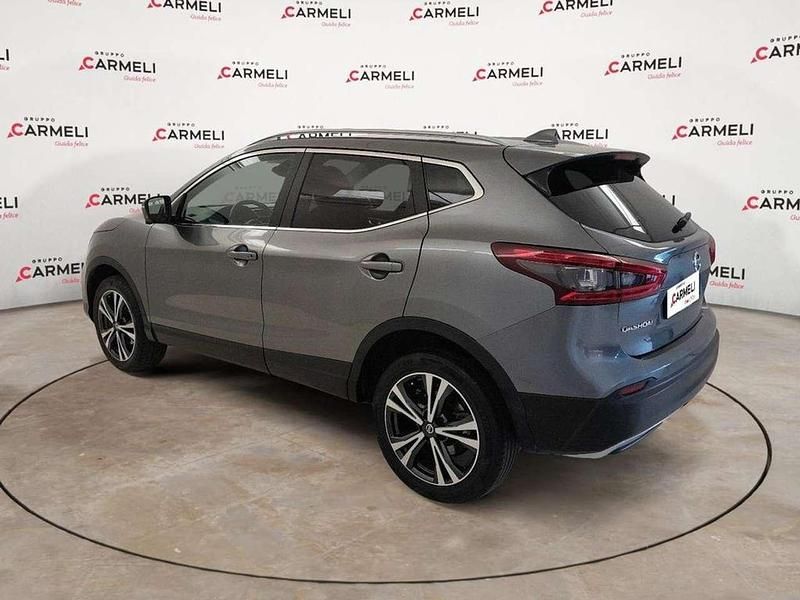 Usata Nissan Qashqai N-Connecta 110 CV (80 kW) 2018 Grigio scuro SUV