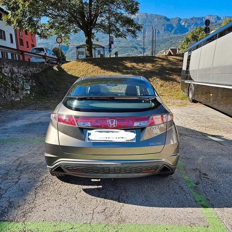 Usata Honda Civic 2005 Verde Berlina