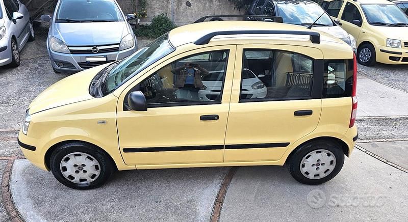Usata Fiat Panda 69 CV (50 kW) 2012 Giallo Utilitaria