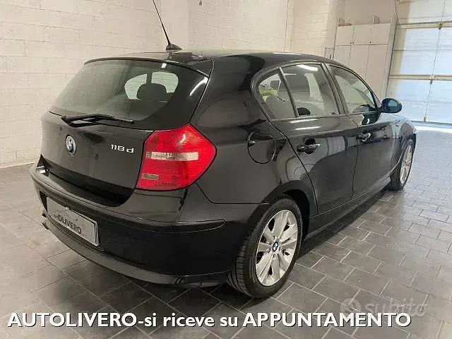 Usata BMW 118 143 CV (105 kW) 2007 Nero Utilitaria