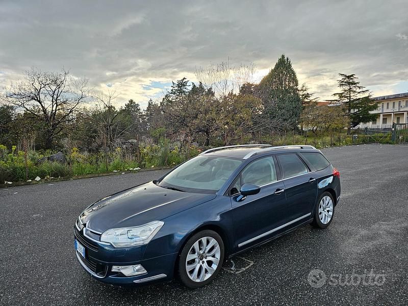 Blu Usata 2011 Citroën C5 Exclusive Station wagon | 4000 € (Buon prezzo) - Immagine 1/4