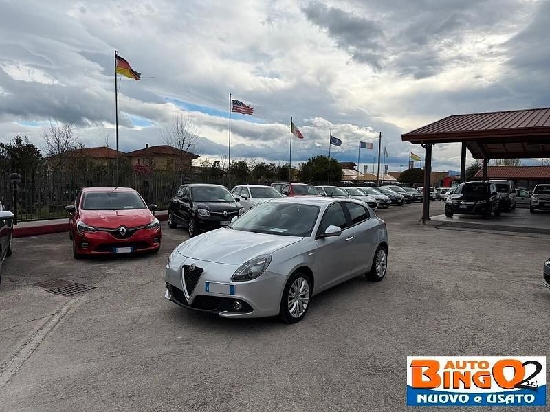 Usata Alfa Romeo Giulietta Super 120 CV (88 kW) 2017 Argento Utilitaria
