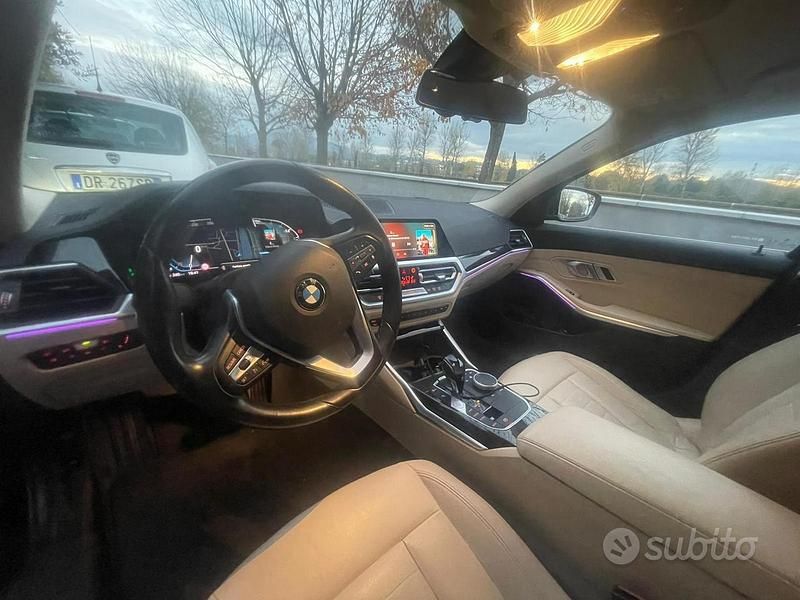 Usata BMW 320 Luxury Line 190 CV (139 kW) 2020 Nero Station wagon