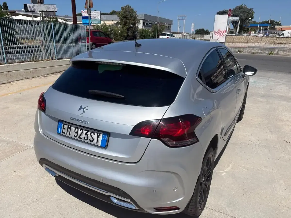Usata DS Automobiles DS4 163 CV (119 kW) 2012 Grigio Berlina