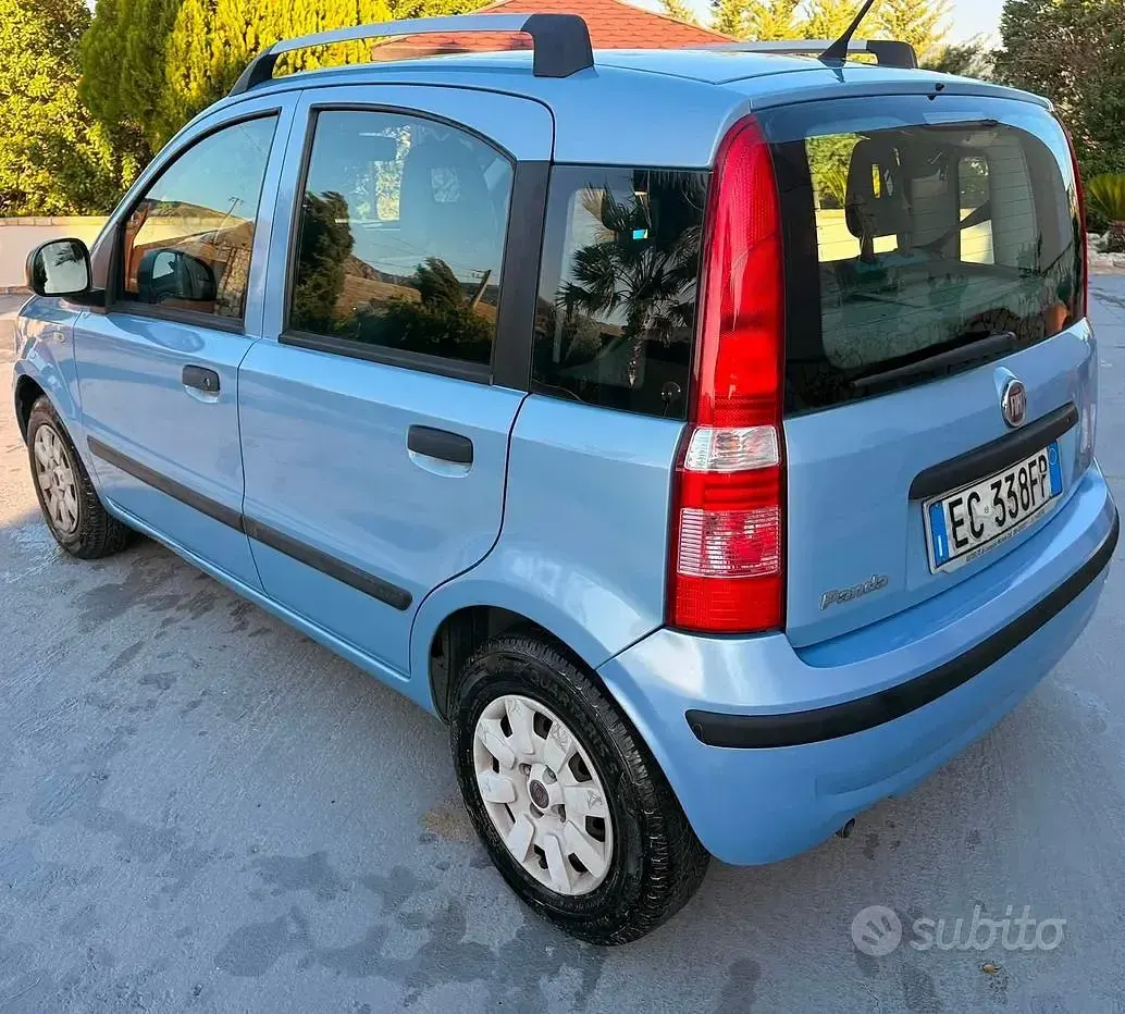 Usata Fiat Panda Dynamic 69 CV (50 kW) 2010 Blu Utilitaria