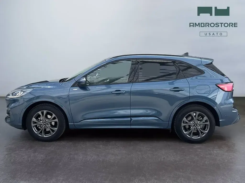 Usata Ford Kuga ST-Line 190 CV (139 kW) 2023 Chrome blu SUV