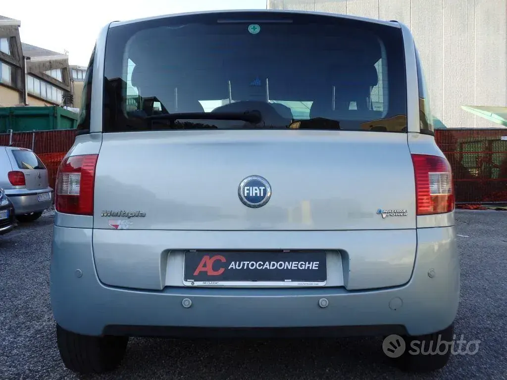 Usata Fiat Multipla 103 CV (75 kW) 2007 Grigio Monovolume