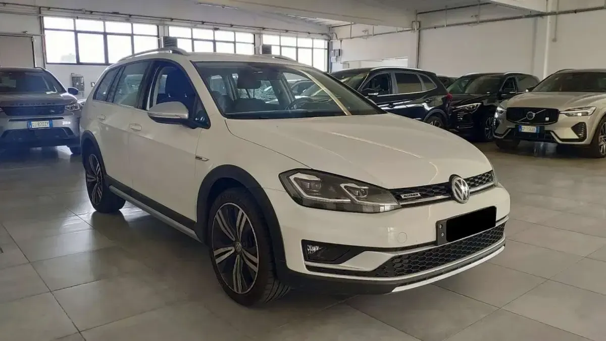Usata VW Golf Alltrack Executive 150 CV (110 kW) 2018 Bianco Station wagon