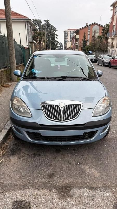 Usata Lancia Ypsilon 2006 Utilitaria