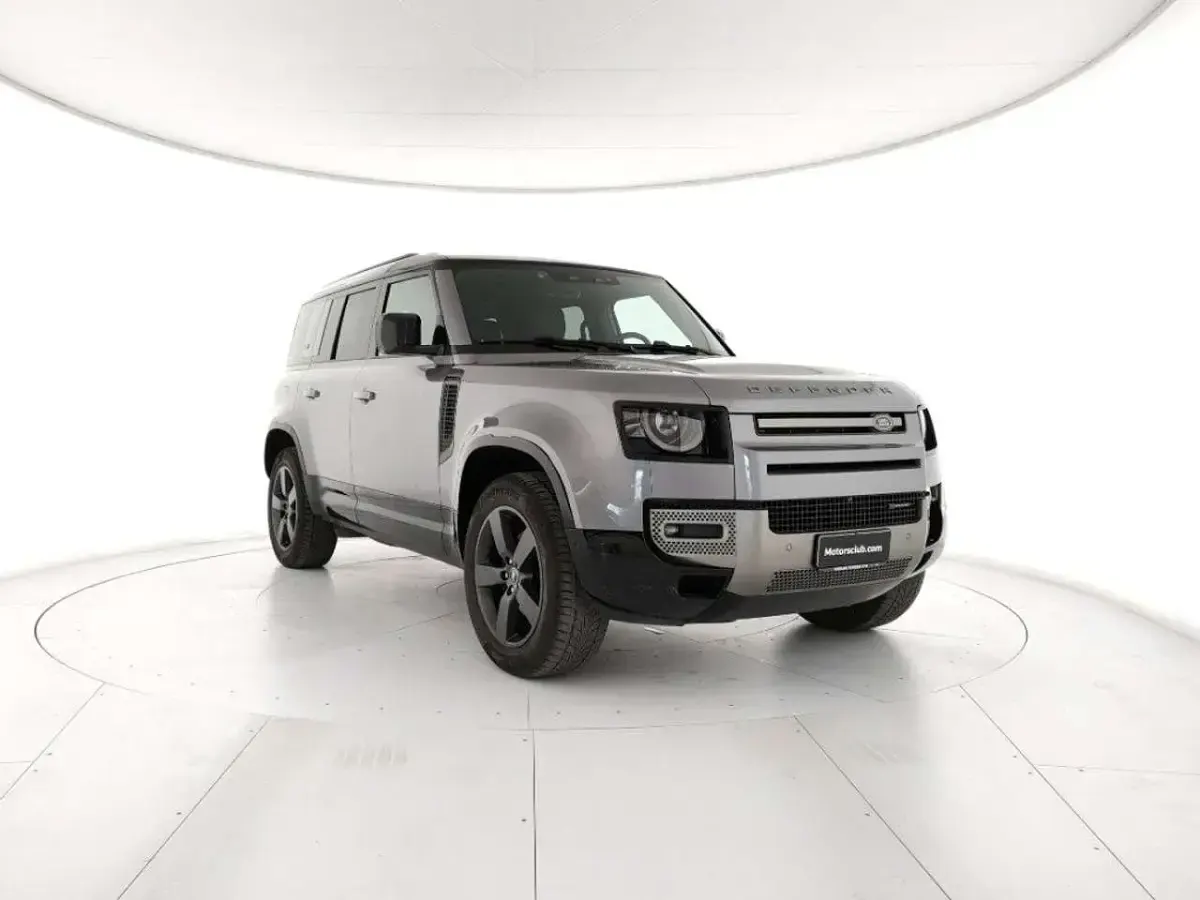 Usata Land Rover Defender SE Dynamic 200 CV (147 kW) 2023 Grigio SUV