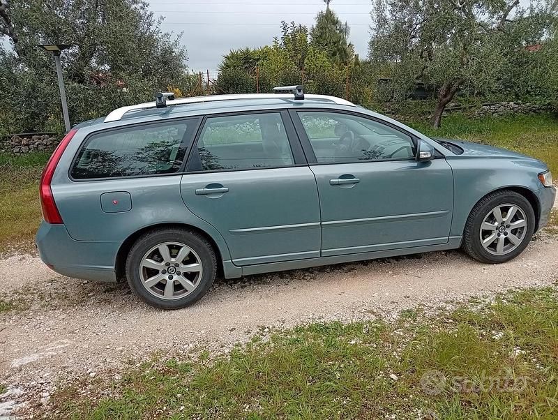 Usata Volvo V50 108 CV (79 kW) 2009 Blu Station wagon