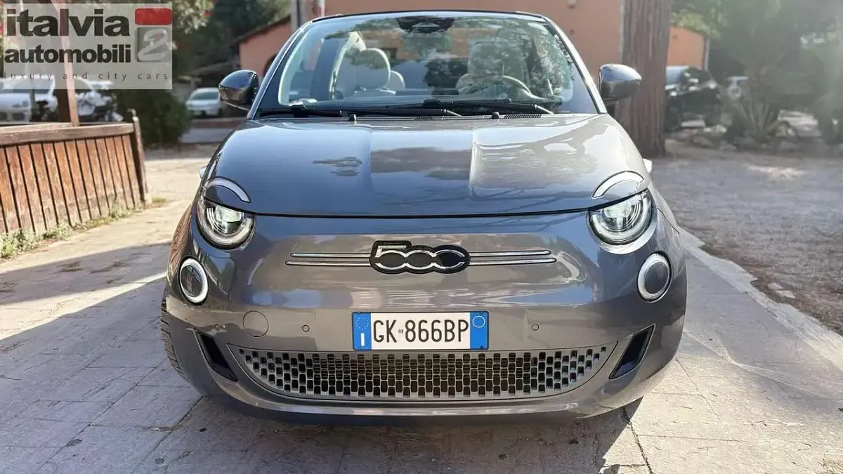 Usata Fiat 500e La Prima 86 kW (118 CV) 2022 Other Cabrio