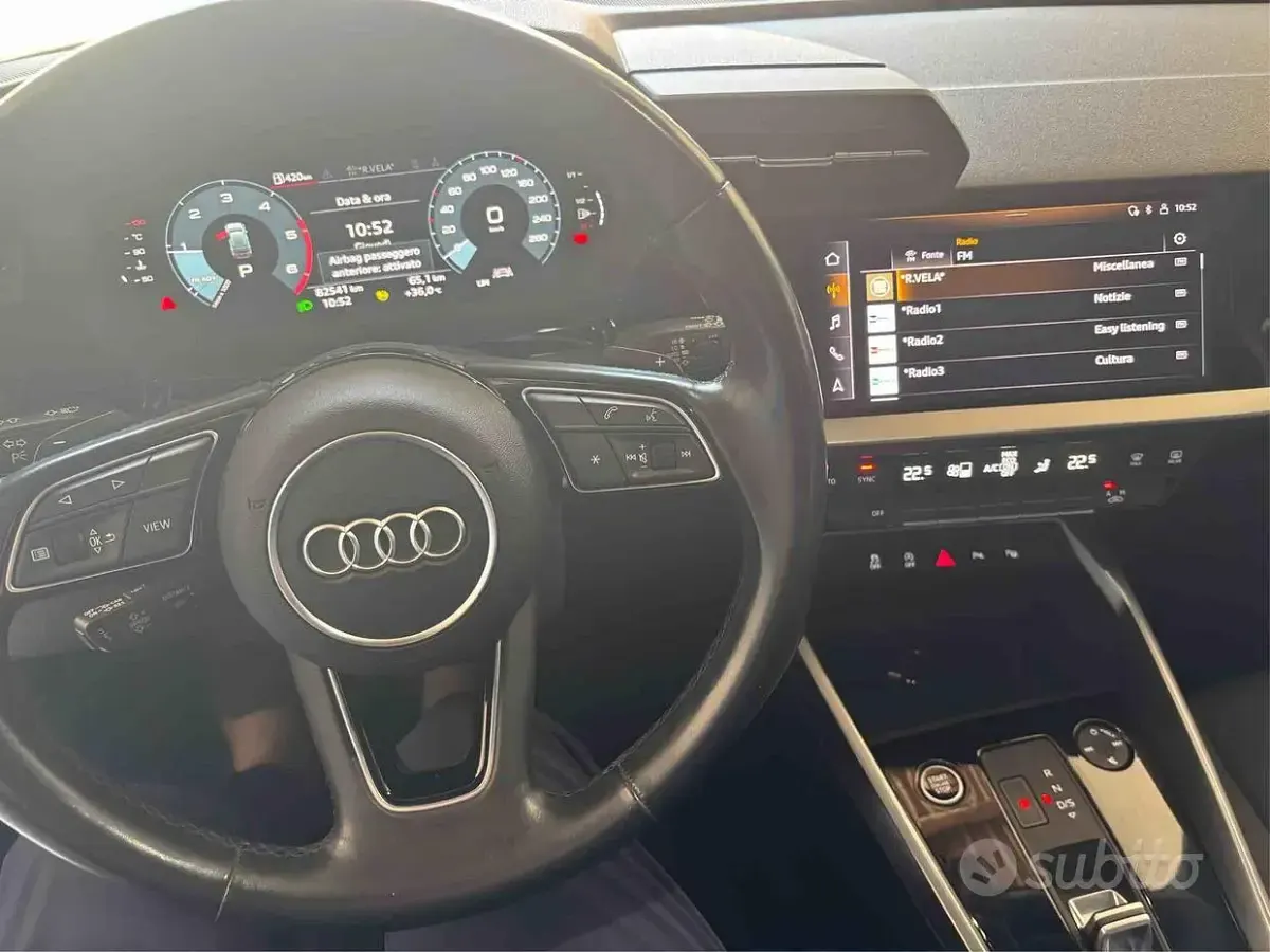 Usata Audi A3 Business 150 CV (110 kW) 2021 Bluazzurro Berlina