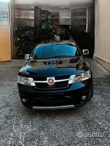 Usata Fiat Freemont Lounge 140 CV (102 kW) 2012 Nero SUV