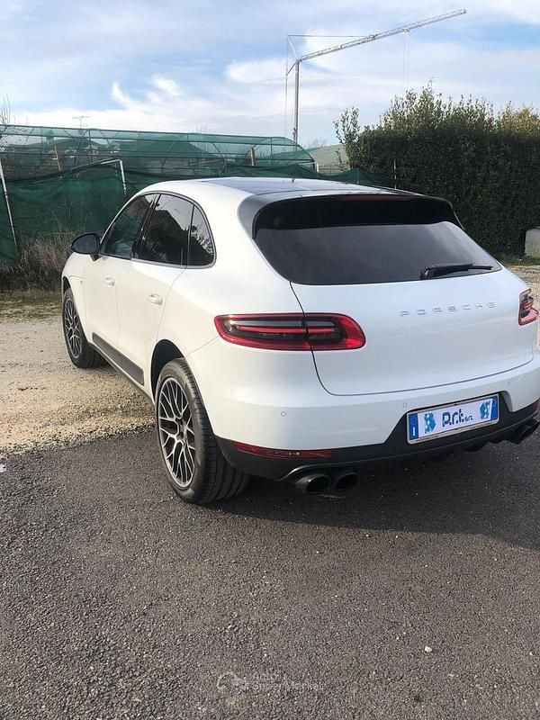 Usata Porsche Macan 252 CV (185 kW) 2018 Bianco SUV