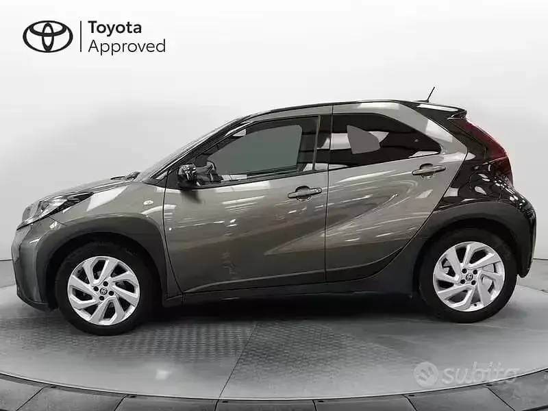 Usata Toyota Aygo X Trend 72 CV (52 kW) 2023 Verde SUV