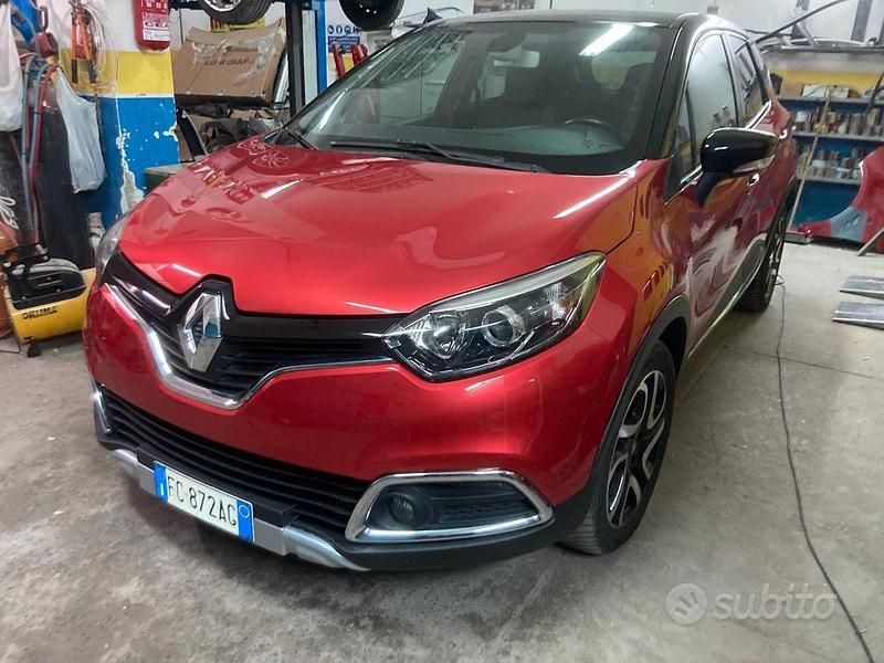 Usata Renault Captur 90 CV (66 kW) 2016 SUV