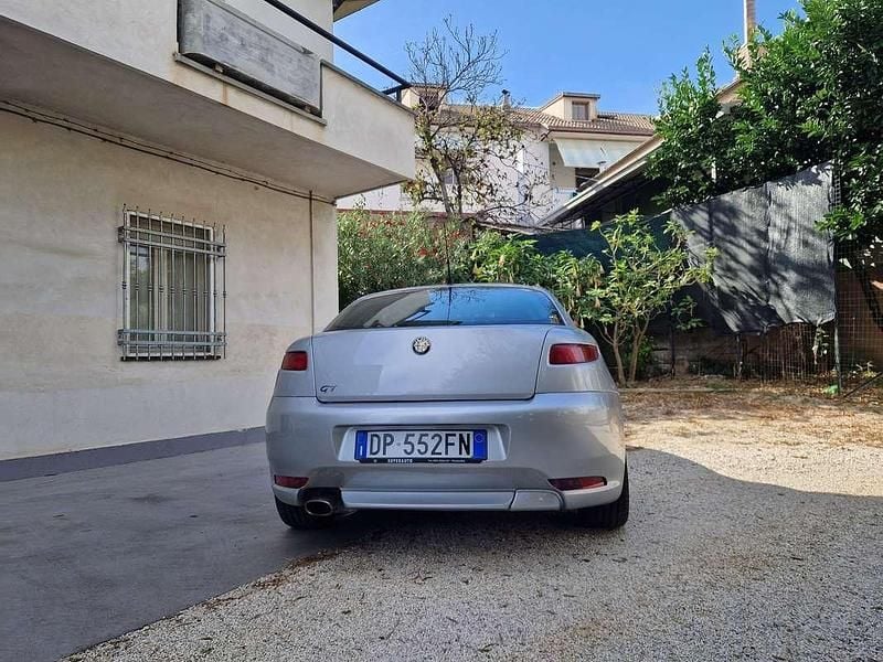 Usata Alfa Romeo GT Distinctive 140 CV (102 kW) 2008 Coupé