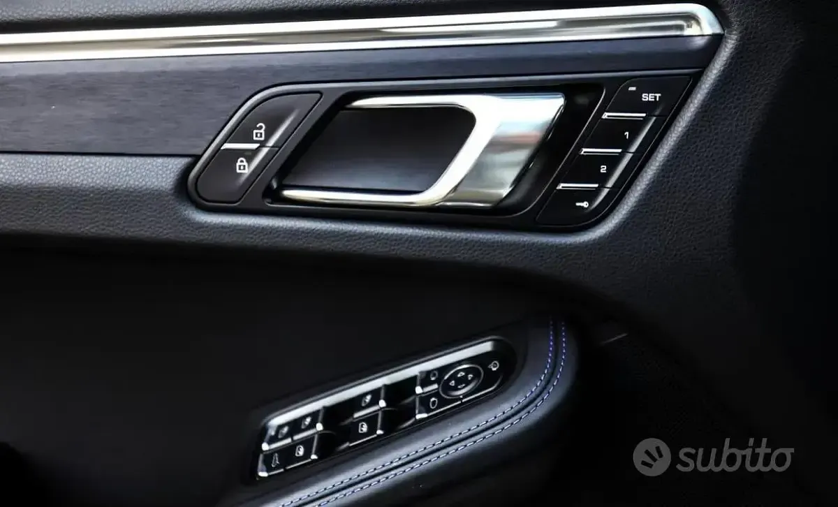 Usata Porsche Macan 441 CV (324 kW) 2024 Bianco SUV